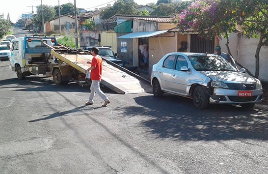 Polícia Civil apreende carro envolvido em acidente que amputou perna de motociclista