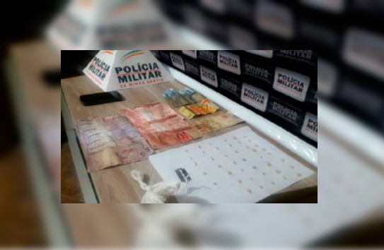 PM prende suspeito de tráfico no bairro Bom Jesus