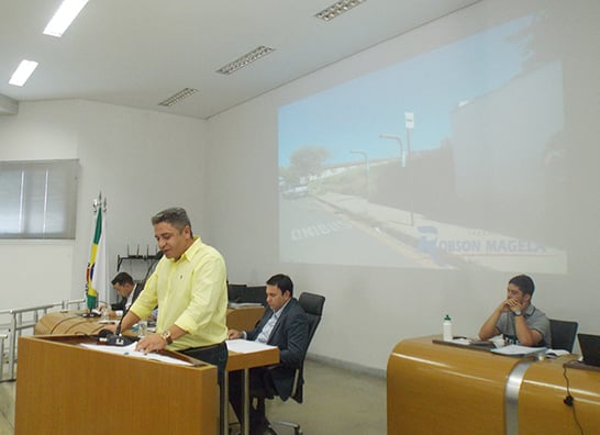 Robson Magela apresenta reivindicações do Gabinete Itinerante