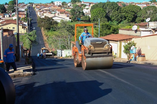 Prefeitura recupera cerca de 500 mil m ² de vias públicas