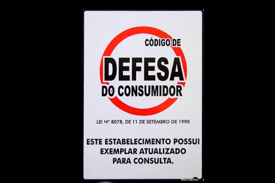 Comércio ainda descumpre lei que obriga ter código do consumidor visível