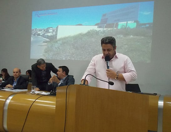 Robson Magela apresenta demandas populares em renião da Câmara