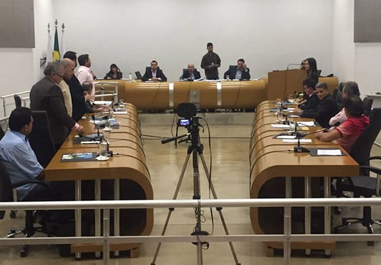 Aprovado por 8 votos a 5 projeto de lei que cria outos 4 cargos comissionados na PMA
