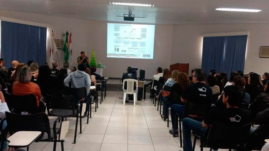 Comandante da 183 Cia/37ºBPM realiza palestra para funcionários de banco