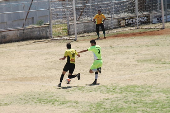 Fazenda Máfia vence Cala Boca no primeiro jogo da final do Ruralão 2017