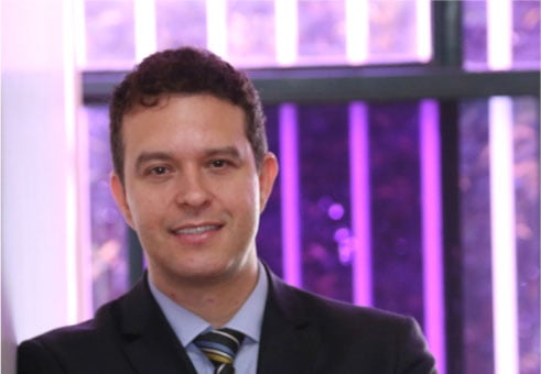 Sempre Um Papo e o Circuito CBMM de Cultura apresentam Ricardo Fragelli, em Araxá