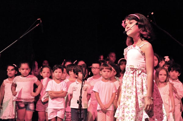 Escola de Música encanta plateia com apresentações para celebrar a infância