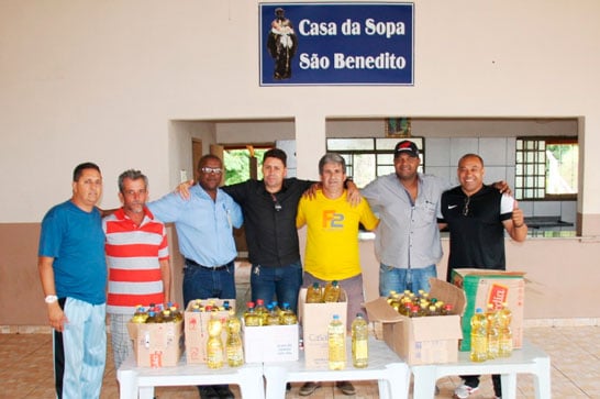 Projeto social no Ruralão 2017 arrecada 360 litros de óleo para entidades beneficentes