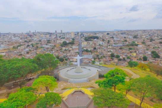 Araxá entre as quatro melhores cidades para se investir em MG e na 71ª colocação no país