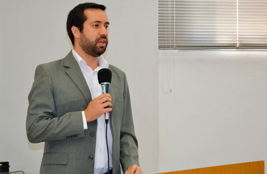 Raphael Rios propõe lei de incentivo e apoio à adoção de crianças e adolescentes