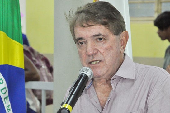 Prefeito anuncia data de pagamento de 13° salário para o funcionalismo público municipal