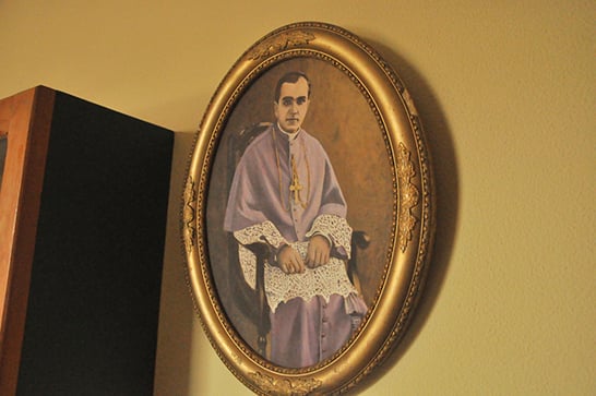 Família doa quadros de Dom José Gaspar para o acervo do Memorial de Araxá