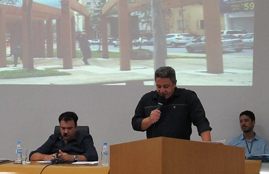 Robson Magela apresenta dois projetos de lei e pede prestação de contas da avenida Antônio Carlos