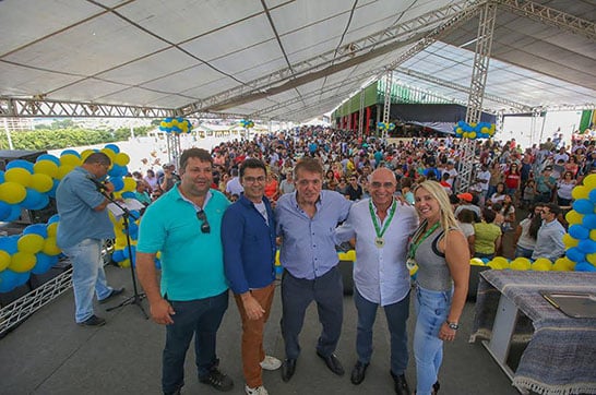 Festa em homenagem ao funcionário público municipal reúne cerca de 11 mil pessoas