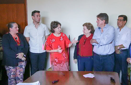 Prefeitura repassa recursos para entidades que atendem crianças e adolescentes