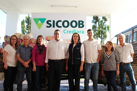 Sicoob Crediara arrecada alimentos em prol da Santa Casa de Misericórdia