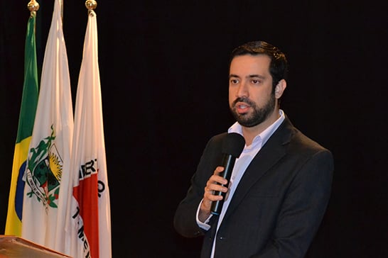 Raphael Rios propõe legislação que visa coibir queimadas em Araxá