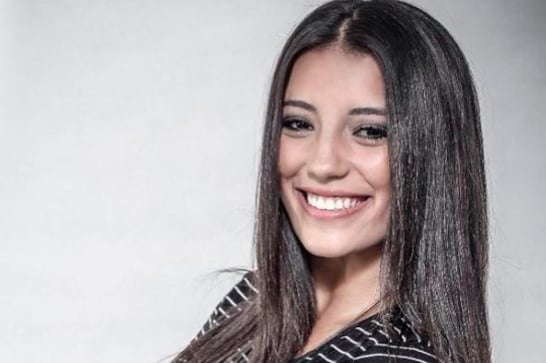 Cantora e compositora araxaense Ana Carvalho vem se destacando no cenário musical