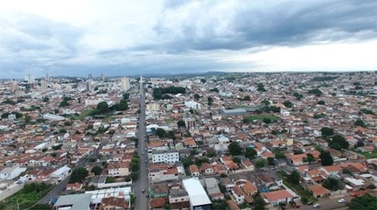 Abre e Fecha: Feriado da Proclamação da República em Araxá