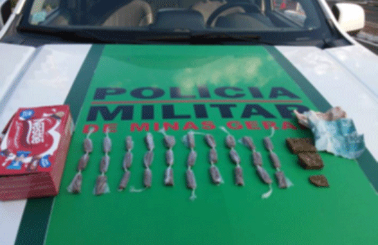 PM apreende maconha no bairro Silvéria