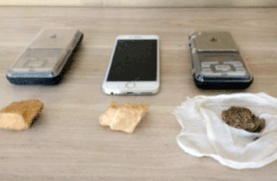 PM apreende crack e jovem é preso por suspeita de tráfico de drogas