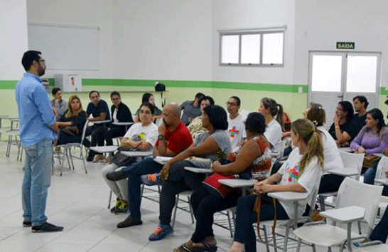 É lei: Autista conquista direito a atendimento prioritário em Araxá