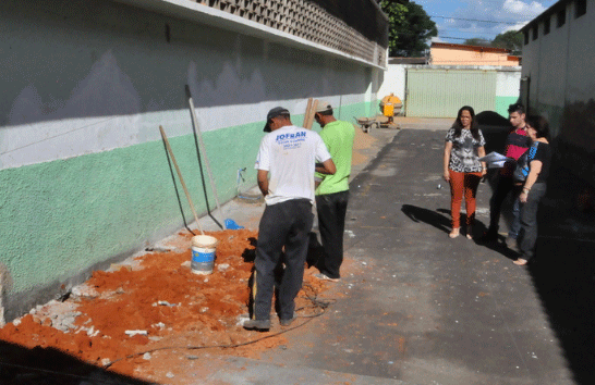 Prefeitura investe em reforma geral da Escola Municipal Aziz J. Chaer