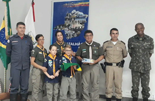 Polícia Militar realiza solenidade comemorativa ao Dia da Bandeira