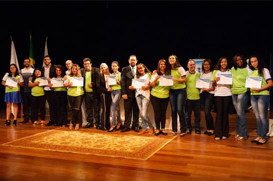 Programa Primeira Chance forma 130 adolescentes em busca de oportunidades no mercado de trabalho