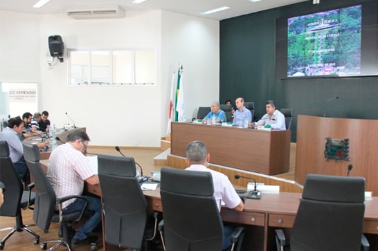 Prefeitura de Araxá diz que contas estão em dia, mesmo com a crise financeira em Minas