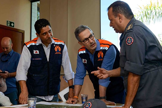 Governador acompanha chegada de militares de Israel a Brumadinho
