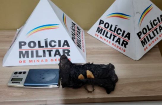 Homem é preso com drogas no bairro João Ribeiro