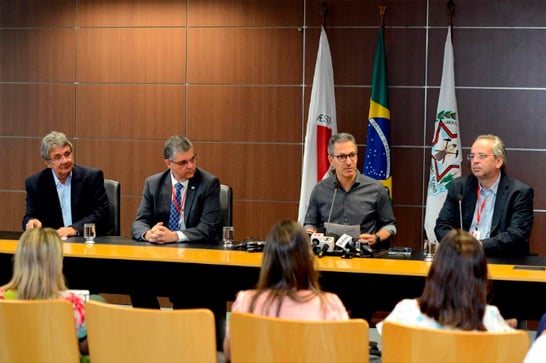 Romeu Zema apresenta reforma administrativa e prevê economia de R$ 1 bilhão