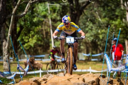 Avancini e Campuzano são os campeões do Short Track na CIMTB Michelin em Araxá