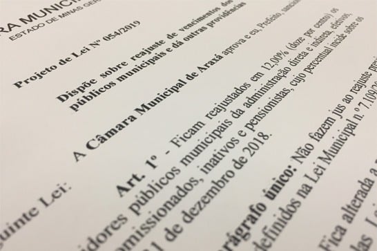 Projeto de reajuste salarial de servidores da prefeitura gera impasse por contemplar alto escalão