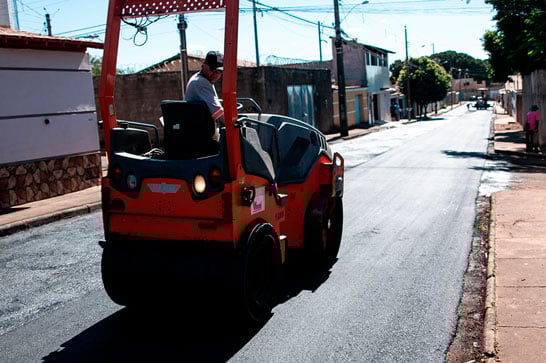 Mais de 50% das ruas do bairro São Domingos já foram recapeadas pela Prefeitura