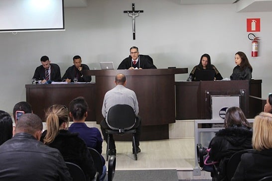 Júri Simulado é realizado no Uniaraxá