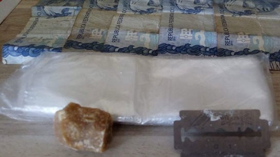 PM apreende droga no bairro Alvorada