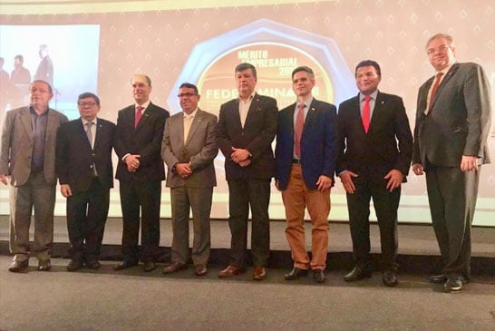 Prêmio Mérito Empresarial homenageia Governo de Minas em Araxá
