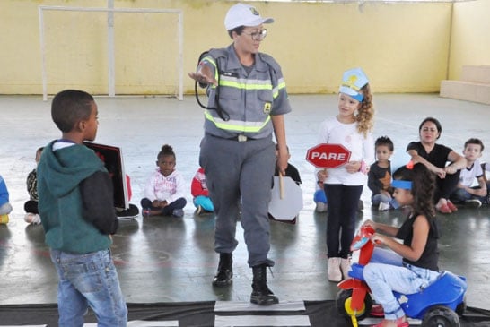 Prefeitura realiza ações de educação no trânsito para alunos de Araxá