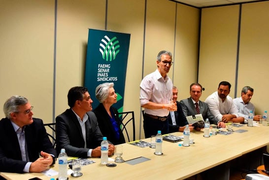 Romeu Zema participa de anúncio de renegociação das dívidas da cafeicultura