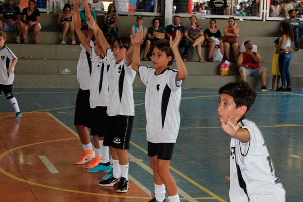 Jogos Dominicanos têm finais de esportes coletivos neste sábado (23)