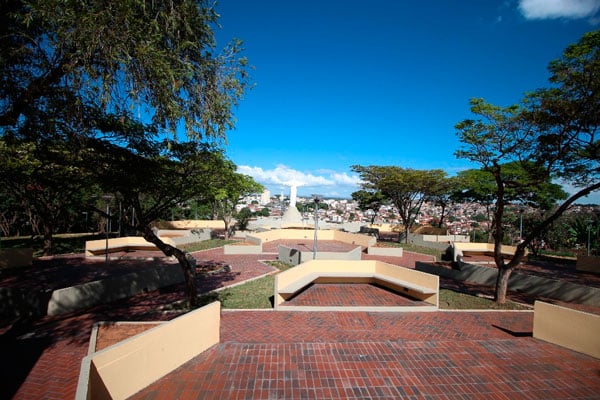 Prefeitura abre licitação para alugar lanchonete do Parque do Cristo
