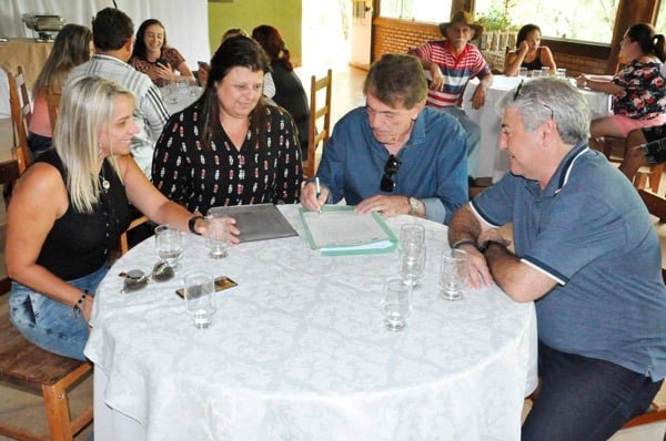 Prefeitura anuncia compra de aparelhos de mamografia, raio-x e tomografia