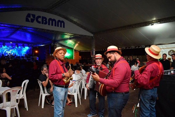 FestNatal Araxá: 16 mil pessoas passaram pelo Expominas no fim de semana