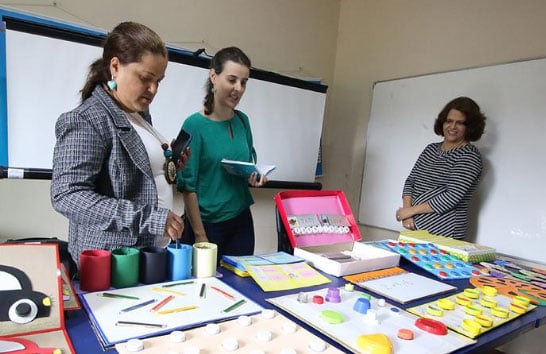 CAEI de Araxá recebe representantes de Campo Florido