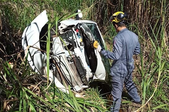 Homem perde a vida em acidente na BR 452, entre Araxá e Perdizes