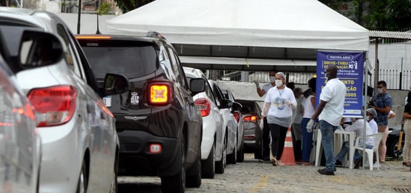 Vacinação para idosos será retomada nesta quarta-feira