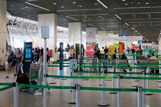 Entrada de estrangeiros no Brasil é proibida temporariamente