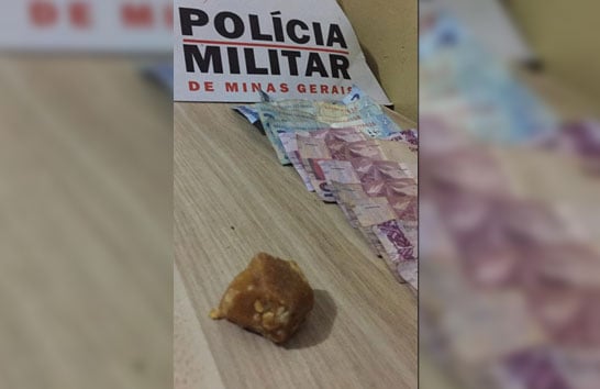 PM prende suspeito de tráfico no Santa Terezinha